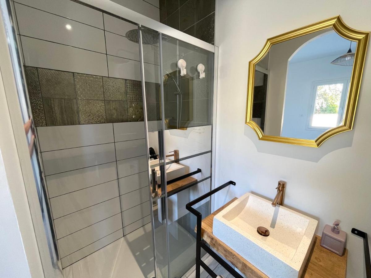Siam Mahanakhon Appart & Spa Rieux-de-Pelleport Esterno foto
